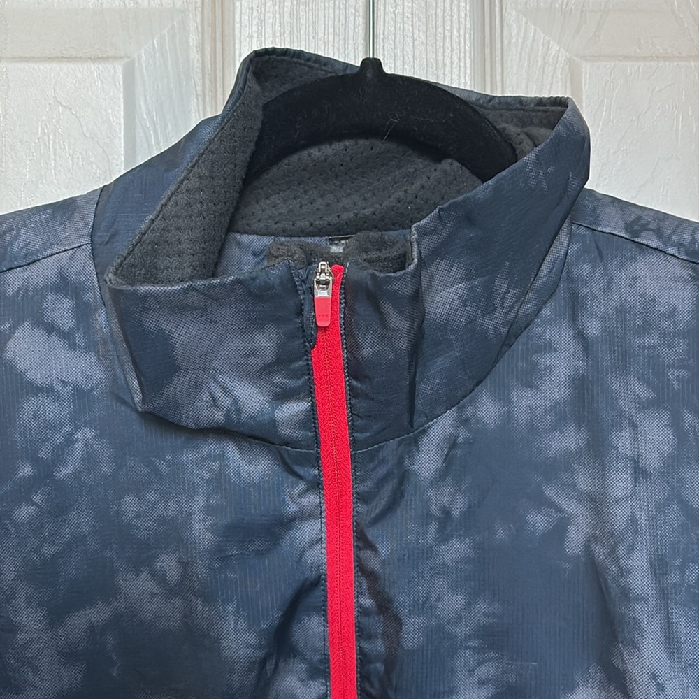 NEW✨Adidas Run Jacket - Picture 2 of 7